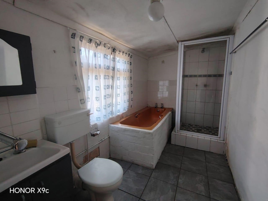 2 Bedroom Property for Sale in Baardskeerdersbos Western Cape